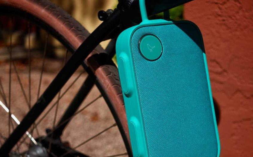 What Are the Tricks to Choose a Wireless Speaker for Your Bike?